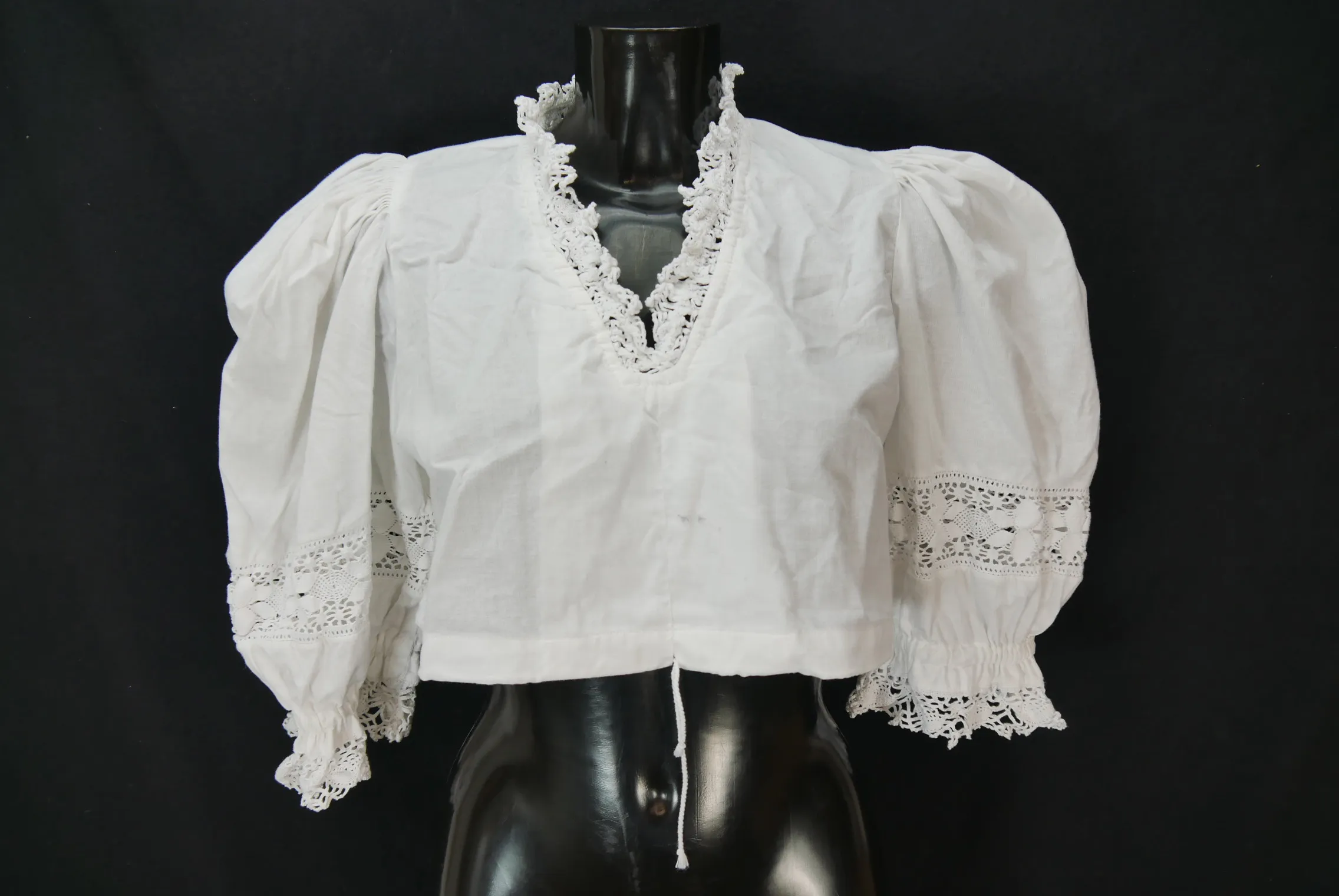 Gr.48 Dirndlbluse weiß Bluse für Dirndl Baumwolle mit Spitze B10537