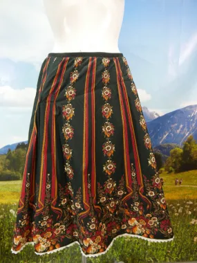 Trachtenrock Baumwolle schwarz mit Blumen fabelhafte Trachten Rock Gr.46
